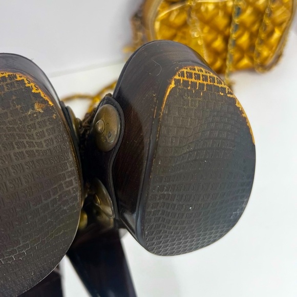 Stuart Weitzman rich brown plate on heels very comfy & sexy size 7 w/gold detail - Picture 6 of 10